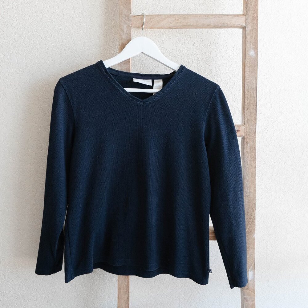 Liz Claiborne Sport Size Medium Navy Blue VNeck Long Sleeve Top?
